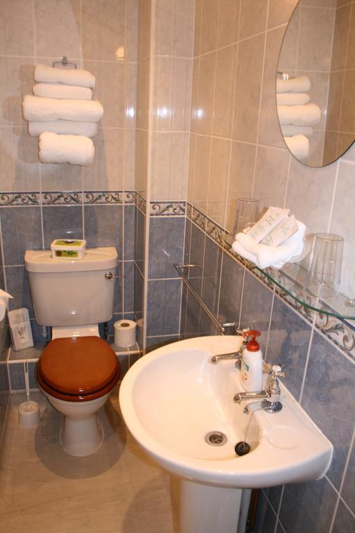 Bridge House B&B Cheltenham Eksteriør billede