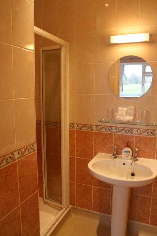 Bridge House B&B Cheltenham Eksteriør billede