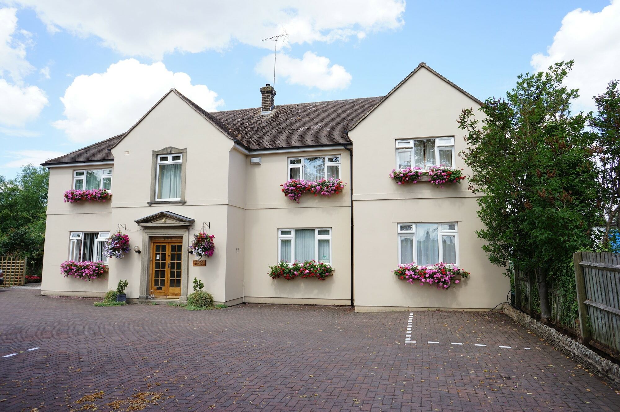 Bridge House B&B Cheltenham Eksteriør billede